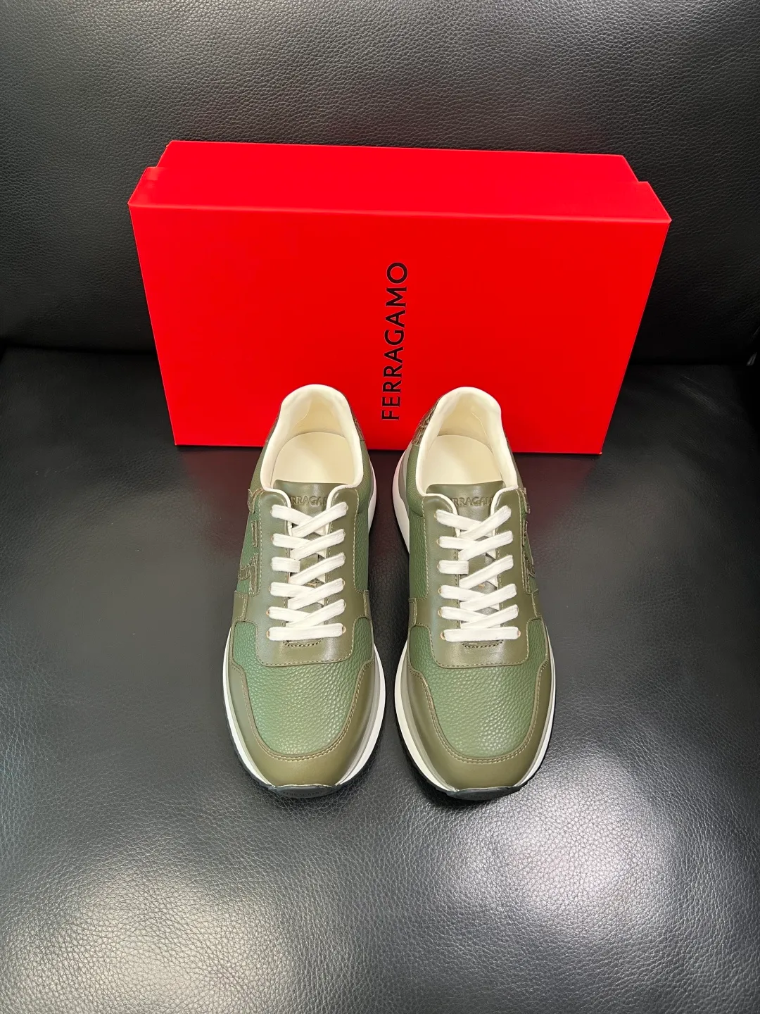 Men's shoes 💰840 Ferragamo High-quality top crafts Ferragamo counters sell original factory configuration at the same time, imported original cowhide from Italy, imported water-dyed cow lining, soles: original factory special original soles are super comfortable, original factory and single goods, welcome to compare at the same time at the counter, code number 38-44 (customized 45 46)